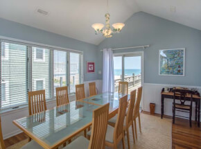 THE BUCK STOPS HERE Dining Area