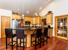 WILD HORSES Kitchen