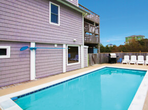 The pool at SANDY DUCK