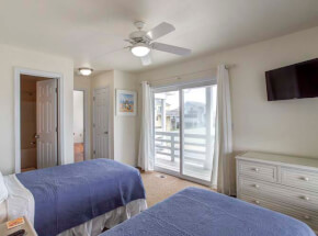 FROM SEA TO TEE Ground Floor 2 Full-size Bunksets