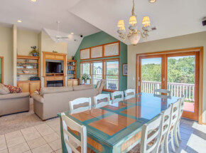 DUNE FINE Dining/Kitchen