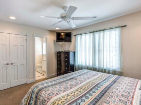BEACH PALACE Ground Floor Queen Master