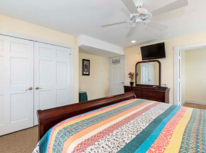 BEACH PALACE Ground Floor Queen Master