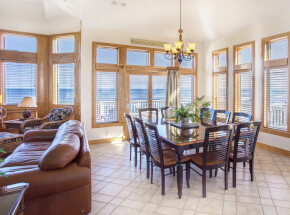 ISLE BE BACK Dining Area