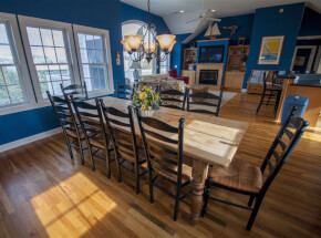 DUCK ODYSSEY Dining Area