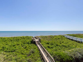 FOUR SEASONS RETREAT View from 1st Floor Deck