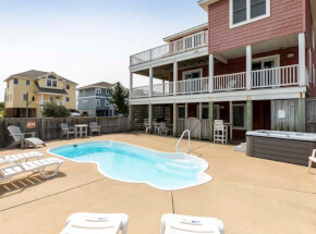 The pool at WISH GRANTED