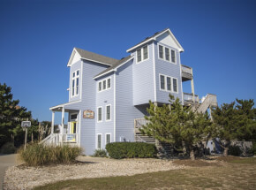 BLEW BAYOU Exterior