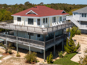 FAIRWINDS Exterior