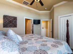ABSOLUTE ELEGANCE 1st Floor Queen Master 