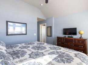 ABSOLUTE ELEGANCE 1st Floor Deck with Hot Tub