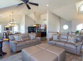 ABSOLUTE ELEGANCE 2nd Floor King Master