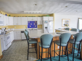 SUNNY DELIGHT Kitchen