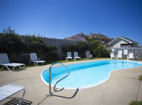 The pool at SUNNY DELIGHT