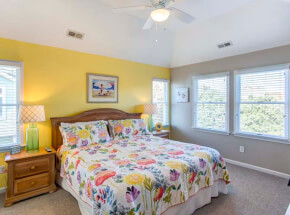 VIRGINIA BREEZE 2nd Floor Deck
