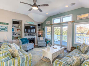 VIRGINIA BREEZE Exterior