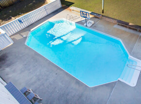 The pool at VIRGINIA BREEZE