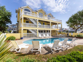 JEWEL OF THE ISLE Exterior