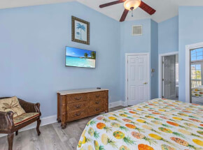 ROYAL PALM 1st Floor King Master #2