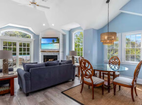 ROYAL PALM 2nd Floor King Master