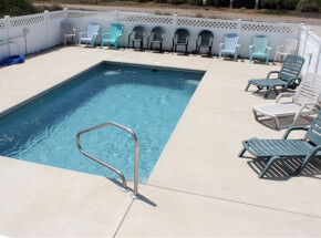 The pool at SERANADE