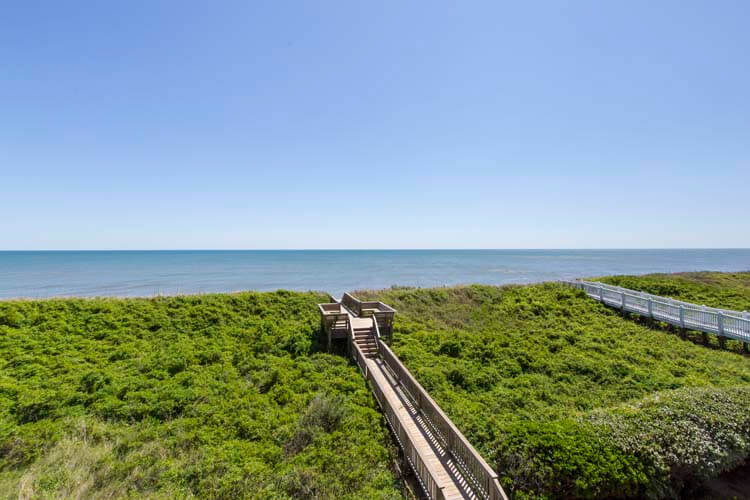 601 FOUR SEASONS RETREAT OBX Vacation Rentals in Duck, NC