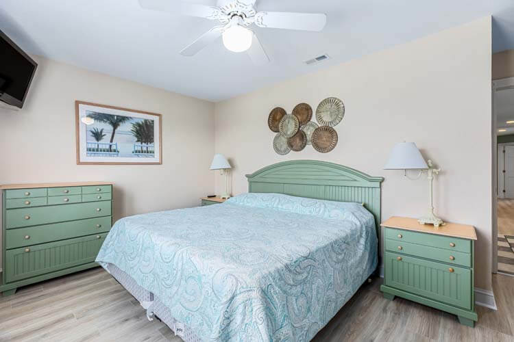 827 BAREFEET RETREAT OBX Vacation Rentals in Nags Head, NC