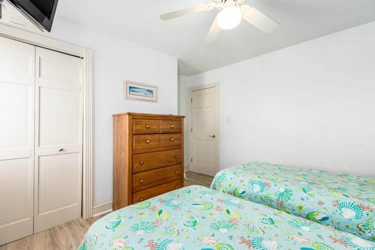 827 BAREFEET RETREAT OBX Vacation Rentals in Nags Head, NC