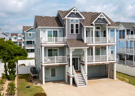 6 BR : 5.1 BA in COROLLA